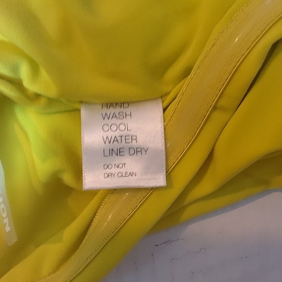 Norma kamali Woman's Activewear Yellow Bandeau Jersey Cropped Top Size M NWT - Picture 10 of 10